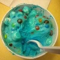 Photo taken at MaggieMoo&amp;#39;s Ice Cream and Treatery by Lyndsey G. on 8/23/2012