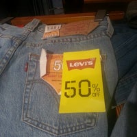 levis sun plaza