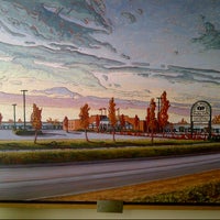 Снимок сделан в Upper Oakville Shopping Centre пользователем Erich Nolan B. 7/13/2012