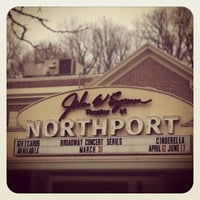 Снимок сделан в The John W. Engeman Theater пользователем Megan C. 3/31/2012