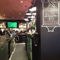 Foto tomada en The Cricketers Bar  por Nathan C. el 6/26/2012