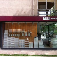 Photo taken at Muji by Gulbin T. on 5/29/2012