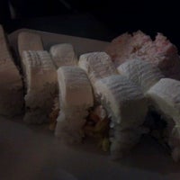 5/3/2012 tarihinde Fausto J.ziyaretçi tarafından Sushi Ken'de çekilen fotoğraf
