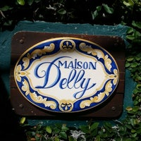 Photo taken at Maison Delly by Renato C. on 6/30/2012