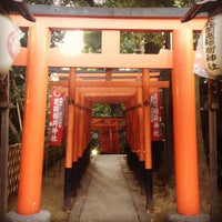 Hanazono Inari Shrine (花園稲荷神社)