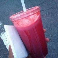 Photo taken at Kwt Salad And Juice Truck by Angel M. on 7/2/2012