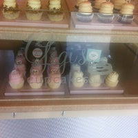 Photo taken at Gigi&amp;#39;s Cupcakes by Chad C. on 7/5/2012