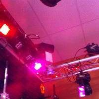 4/21/2012にRob E.がLong &amp;amp; McQuade Musical Instrumentsで撮った写真