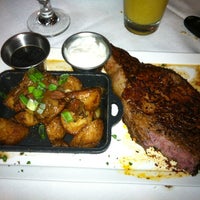 Photo taken at Ruffino&amp;#39;s Restaurant - Steak, Seafood, Italian by LaShanda D. on 5/27/2012