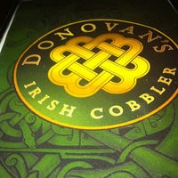 Foto tirada no(a) Donovan&amp;#39;s Irish Cobbler por Erin S. em 8/8/2012