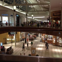Natick Mall - Shopping Mall