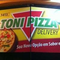 Photo taken at Toni Pizza Delivery by Mateus P. on 3/11/2012