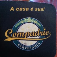 Foto tirada no(a) Cervejaria Compadrio por Vinicius S. em 8/18/2012