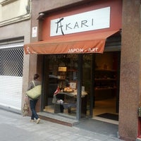 Foto diambil di Akari-Tienda productos japoneses y cursos de sushi oleh Mikel S. pada 5/30/2012