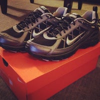 nike factory burloak