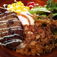 Photo taken at Loco&amp;#39;s TABLE MAHANA 銀座店 by akina m. on 6/29/2012