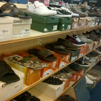 Photo taken at Shoe Citi by Geoffy👑 on 8/16/2012