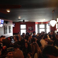 4/21/2012 tarihinde Robert B.ziyaretçi tarafından Rebel Bar &amp;amp; Grill'de çekilen fotoğraf