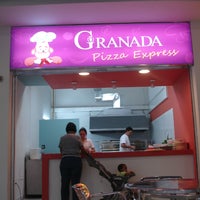 Foto scattata a Granada Pizza Restaurante da Jorge G. il 3/12/2012
