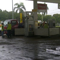 Photo taken at Shell by azli j. on 3/2/2012