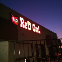 Foto tirada no(a) Red Owl por Dan D. em 4/23/2012