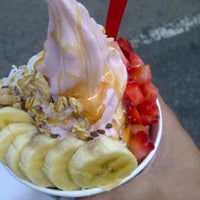 Photo taken at Red Mango by Lexy G. on 4/28/2012
