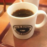 Photo taken at CAFE DI ESPRESSO 珈琲館 靭本町店 by 1 on 2/8/2012