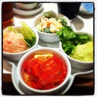 Photo taken at Manhattan Deli by Itsuro M. on 5/16/2012