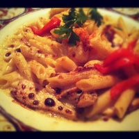 Photo taken at Romano&#39;s Macaroni Grill by Sajid I. on 6/16/2012