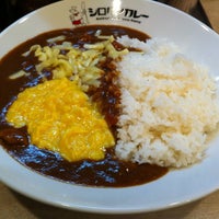 Photo taken at シロクマカレー 三軒茶屋店 by Masayuki I. on 6/22/2012