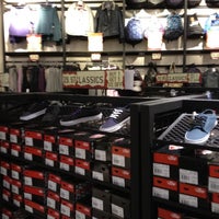 cabazon outlets vans