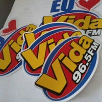 Снимок сделан в Rádio Vida FM 96.5 пользователем Erick G. 6/20/2012