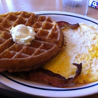 Photo taken at IHOP by Mui M. on 5/14/2012