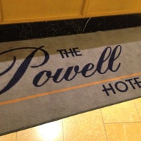 รูปภาพถ่ายที่ Powell Hotel โดย Christopher J. เมื่อ 3/28/2012