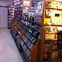 รูปภาพถ่ายที่ フリップミュージック โดย Kazuhisa O. เมื่อ 6/14/2012