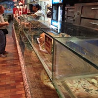 Снимок сделан в Giuseppe&amp;#39;s Pizza пользователем Jeffrey M. 8/22/2012