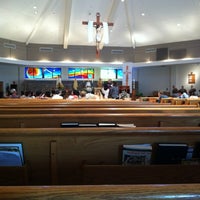 Foto tomada en Our Lady of Fatima Catholic Church  por Carissa B. el 5/21/2012
