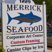 4/28/2012 tarihinde Harvey S.ziyaretçi tarafından Merrick Seafood'de çekilen fotoğraf