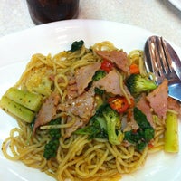 Photo taken at PP SPAGHETTI by Pekky W. on 5/20/2012
