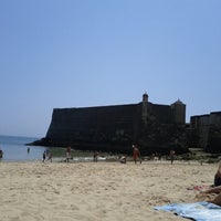 Foto diambil di Praia da Torre oleh Rodrigo C. pada 7/25/2012