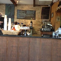 4/26/2012 tarihinde Lex W.ziyaretçi tarafından Domani Cafe'de çekilen fotoğraf