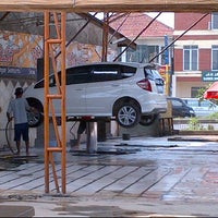 Photo taken at Bilast car wash cibubur by Budi S. on 4/14/2012