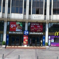 Photo taken at McDonald&amp;#39;s by Keroberos on 7/20/2012