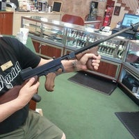 Снимок сделан в Whistling Pines Gun Club - East пользователем kevin t. 6/9/2012