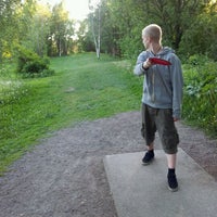 Photo taken at Talin frisbeegolfpuisto by A. K. on 6/8/2012