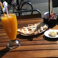 Photo taken at Madrilia (Resto-Cafe) by Mathias on 5/1/2012
