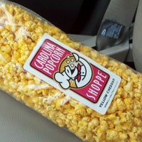 Снимок сделан в Carolina Popcorn Shoppe пользователем Richard B. 8/4/2012