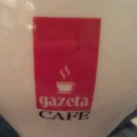 Foto tomada en Gazeta Cafe  por Marek W. el 2/7/2012