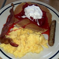 Photo taken at IHOP by Le-Lieu P. on 8/26/2012