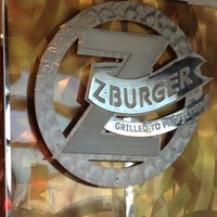 Photo prise au Z-Burger par Josei ==&amp;gt; @ShoesNFood w. le2/9/2012